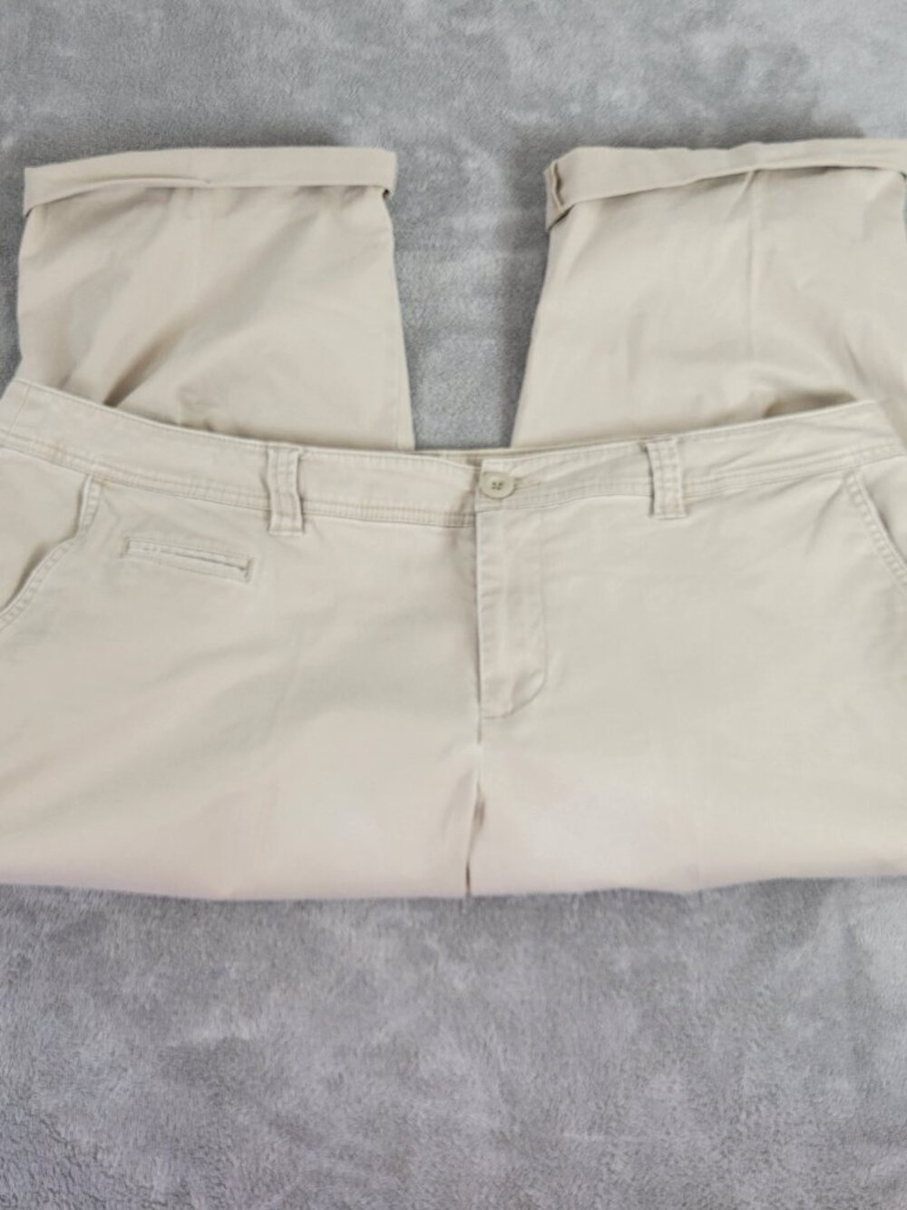 Apt 9 Womens 18W‎ Beige Tomboy Chino Capri Pants Cuffed Stretch Pockets D15E
